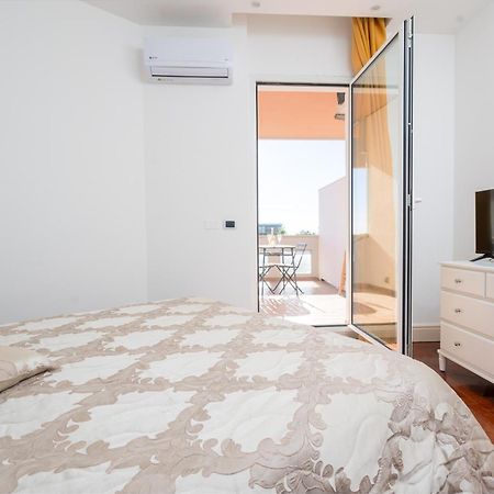Perla Marina Sea View Apartment Catania Bagian luar foto