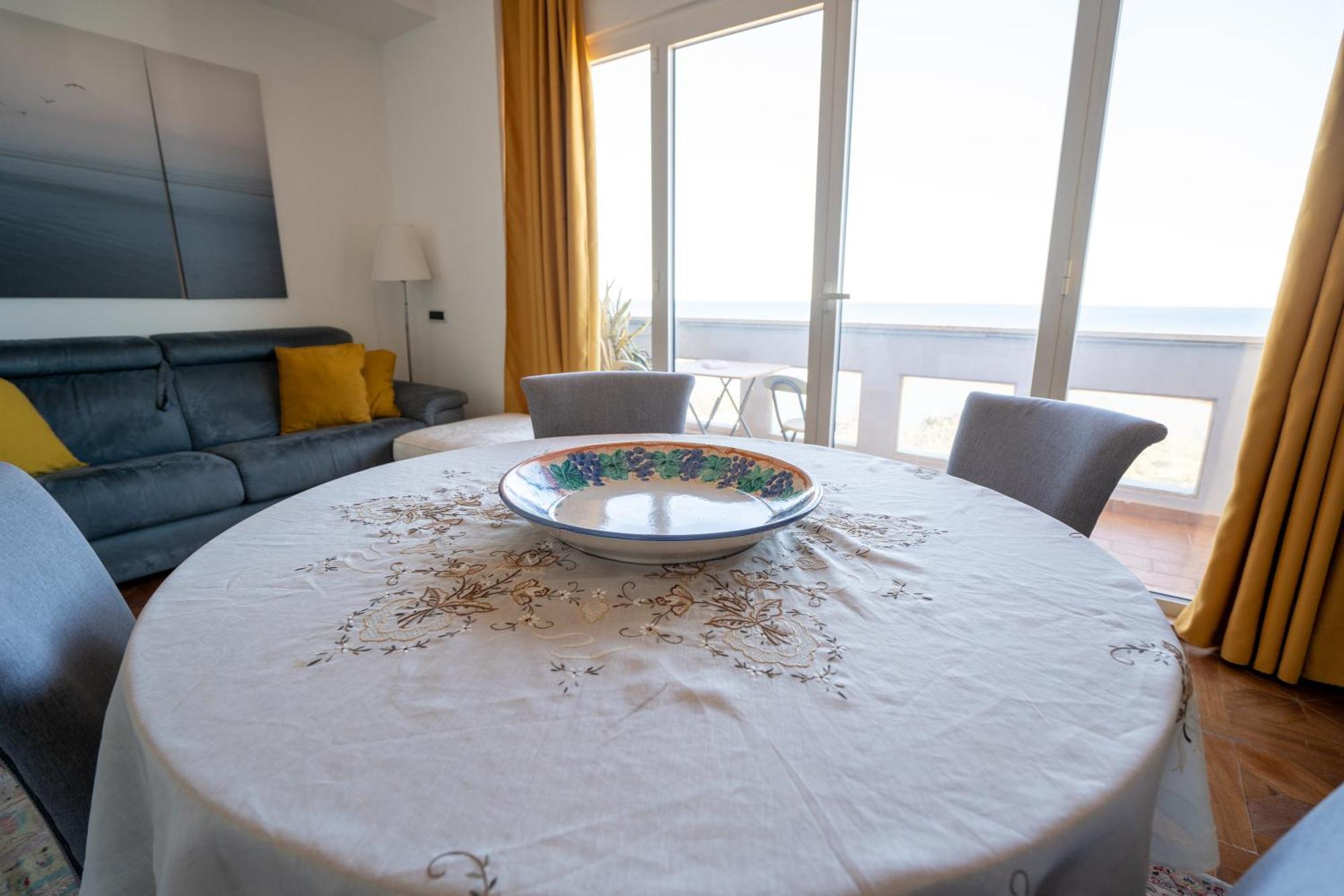 Perla Marina Sea View Apartment Catania Bagian luar foto
