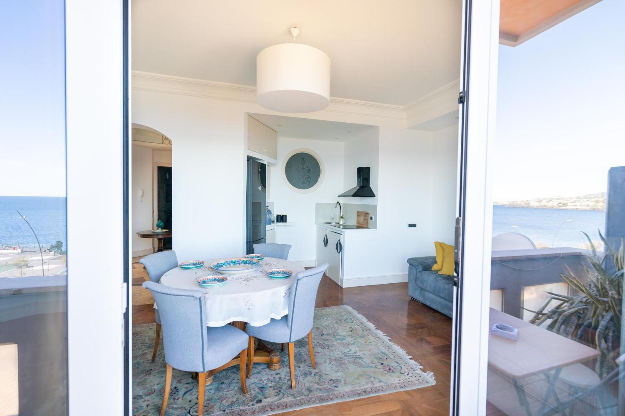 Perla Marina Sea View Apartment Catania Bagian luar foto