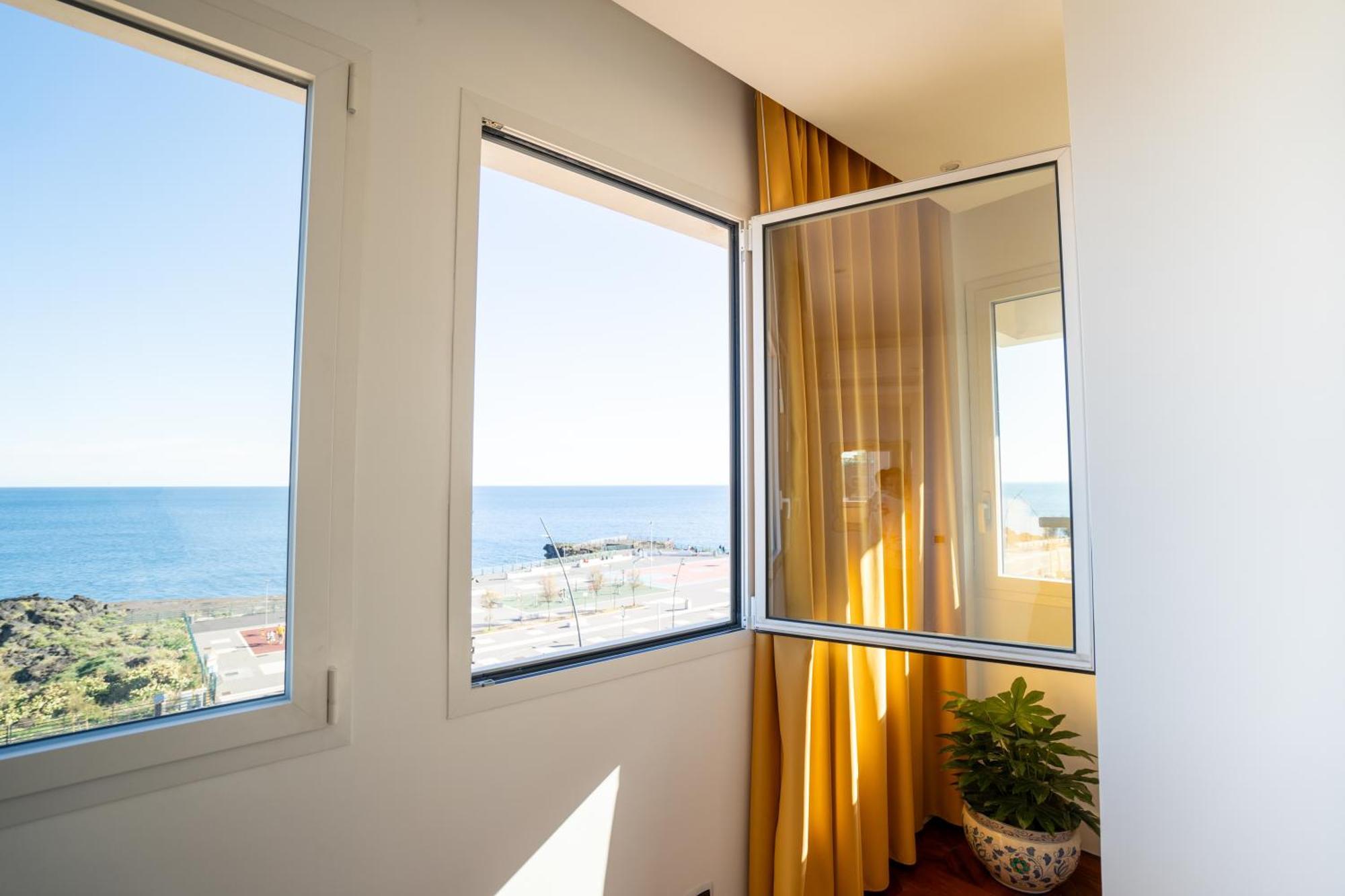 Perla Marina Sea View Apartment Catania Bagian luar foto